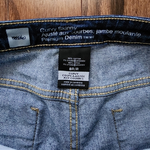 Massimo Women's 8R Curvy Skinny Raw Hem Dark Wash Denim Jeans - Picture 3 of 6